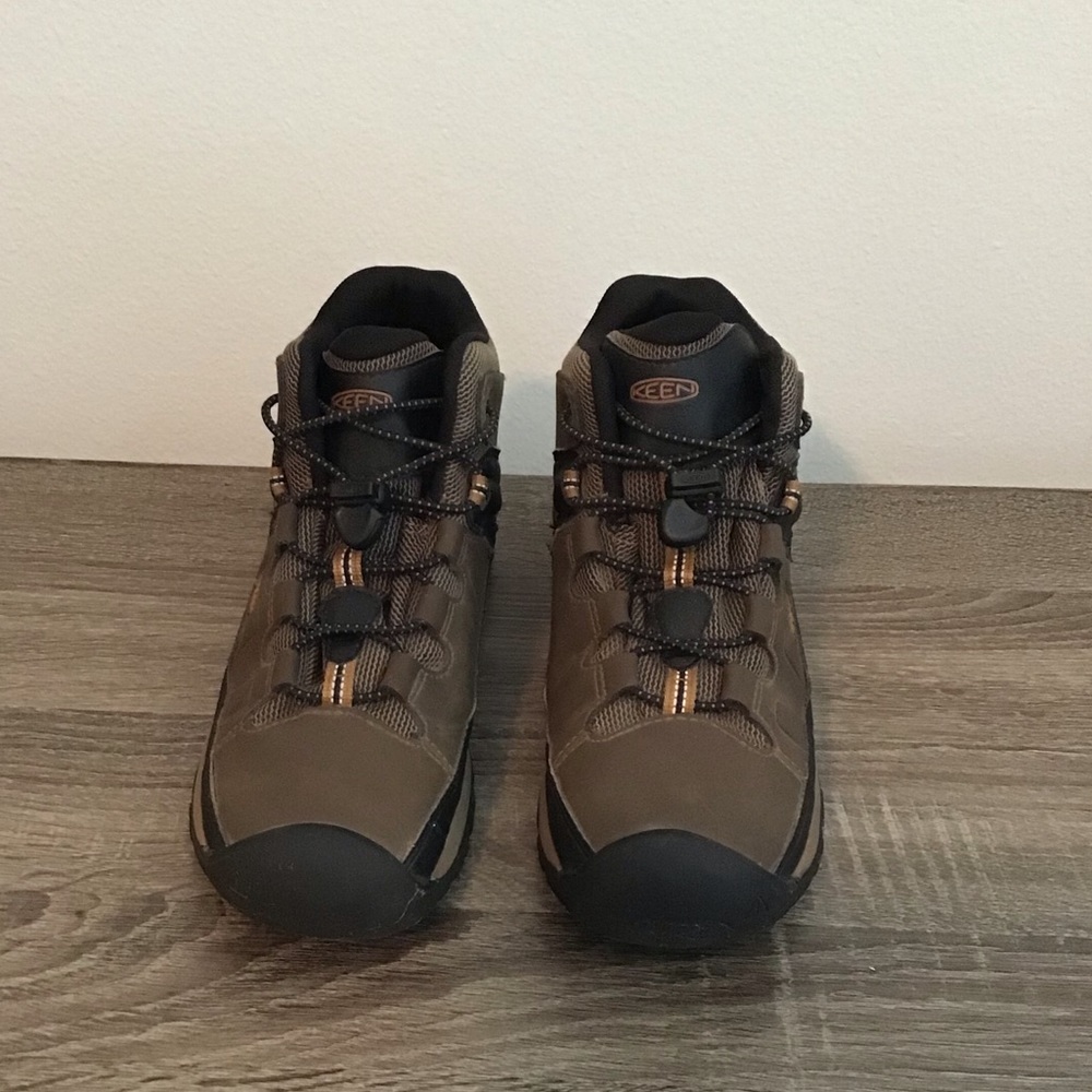Keen Targhee Youth Waterproof Mid Hiking/Walking Brown Leather Shoes Size 6